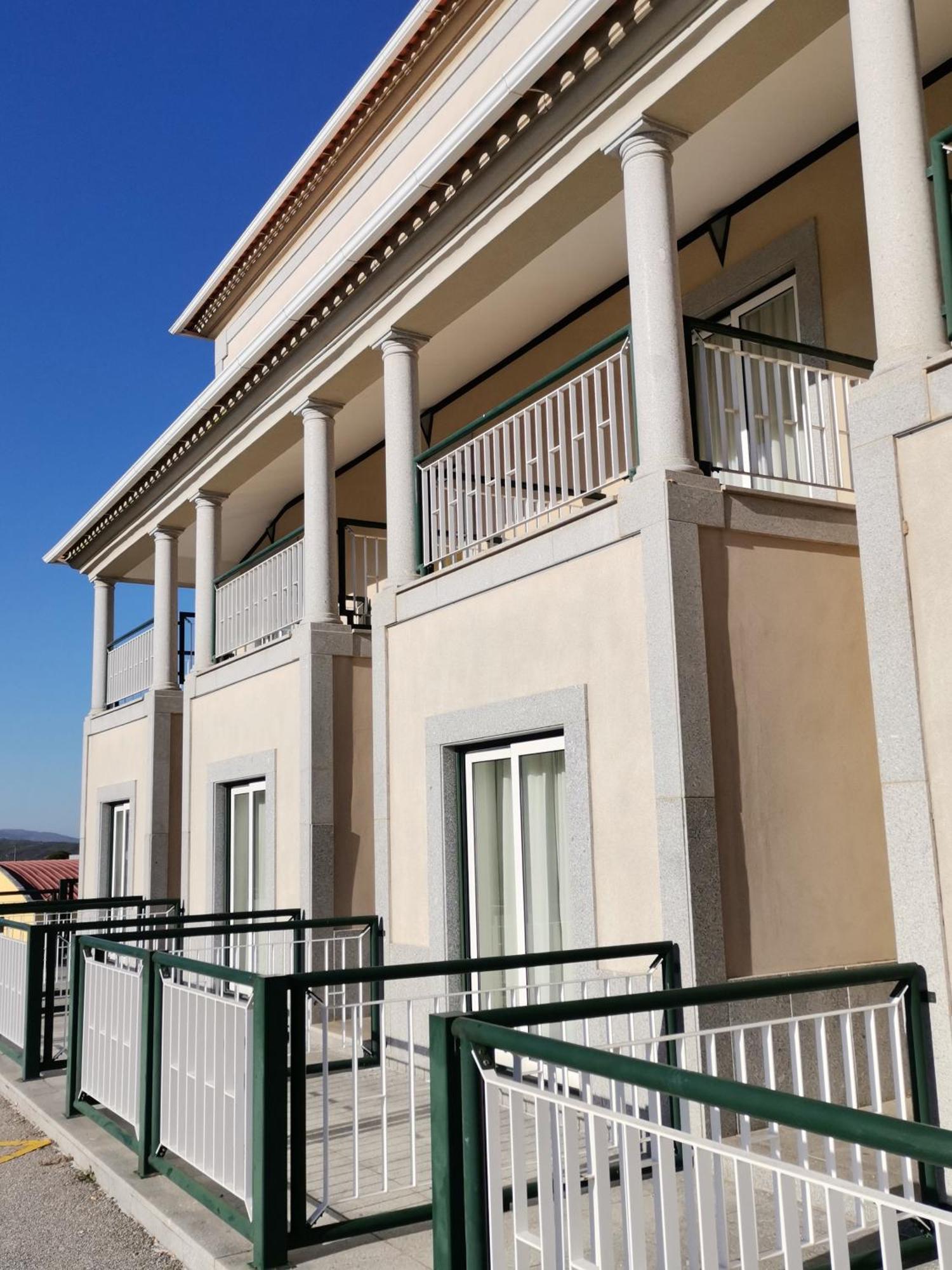Hotel Quinta Dos Cedros Celorico Da Beira Dış mekan fotoğraf