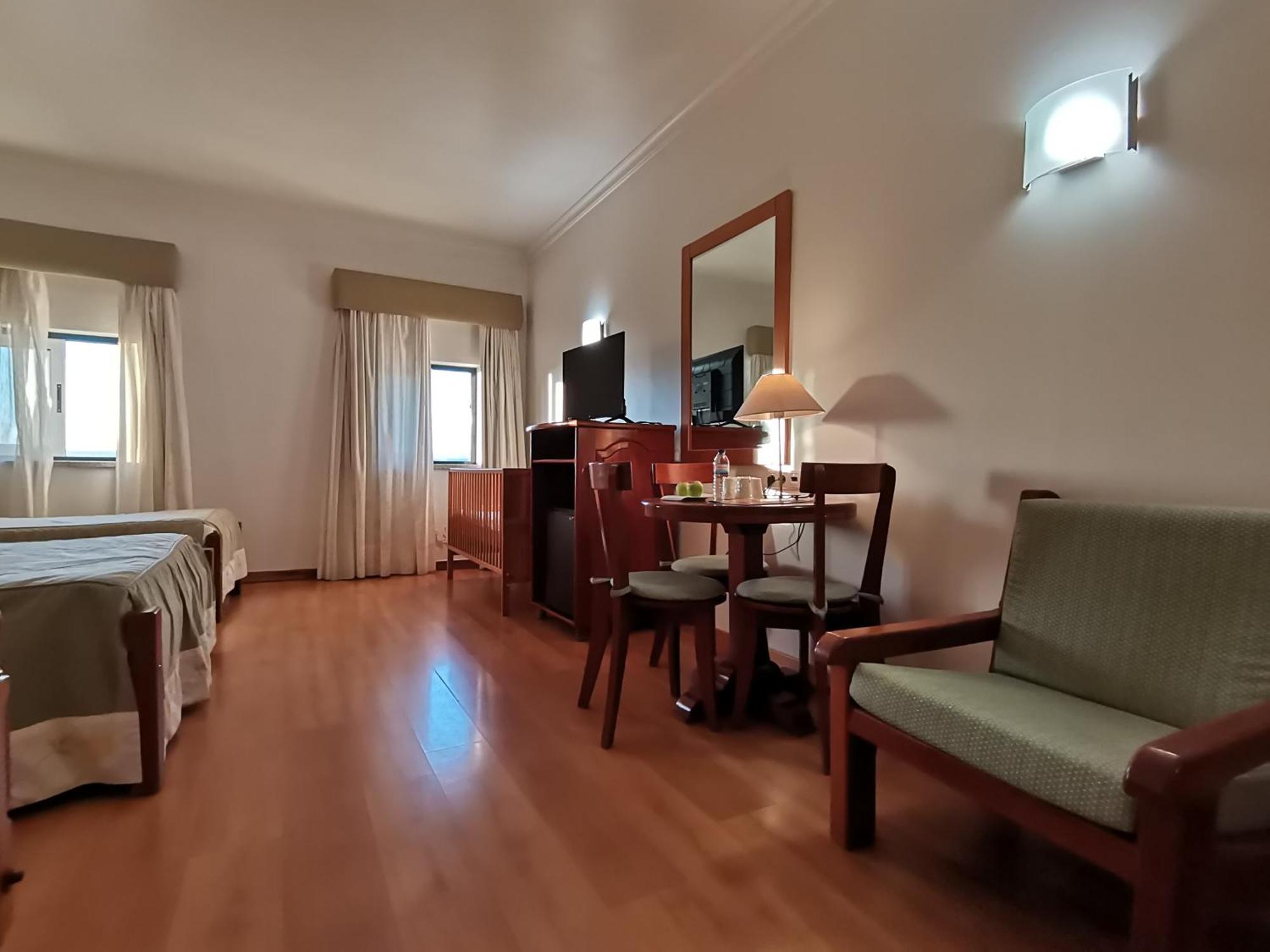 Hotel Quinta Dos Cedros Celorico Da Beira Dış mekan fotoğraf