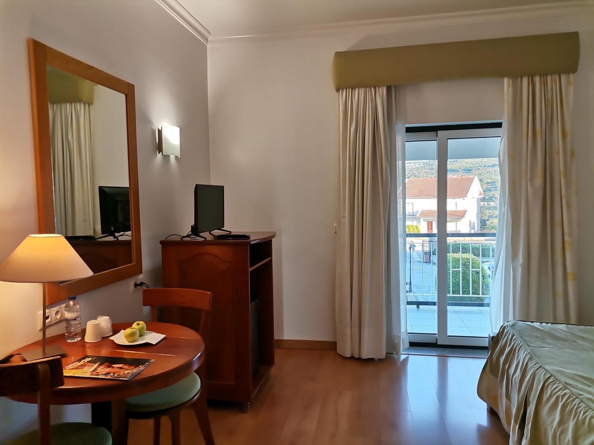 Hotel Quinta Dos Cedros Celorico Da Beira Dış mekan fotoğraf